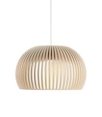 Illuminez votre pièce grâce à une suspension design. Atto Suspension Coupole En Bouleau Secto Design Luminaires Scandinave En Bois Suspension Ref 18090152