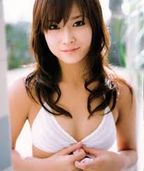 Eri Ishikawa's Instagram, Twitter & Facebook