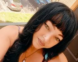 Heather Goff's Instagram, Twitter & Facebook