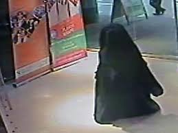 أبوظبي، الإمارات العربية المتحدة (cnn)— قال مصدر أمني بالإمارات العربية المتحدة، إن الجرائم التي ارتكبتها شبح الريم نابعة عن وازع شخصي وفردي ولا يرتبط بأي أحزاب أو جماعات إرهابية. Ù…Ø£Ø±Ø¨ Ø¨Ø±Ø³ Ø§Ù„Ø¥Ù…Ø§Ø±Ø§Øª ØªÙ†ÙÙŠØ° Ø­ÙƒÙ… Ø§Ù„Ø¥Ø¹Ø¯Ø§Ù… ÙÙŠ Ø´Ø¨Ø­ Ø§Ù„Ø±ÙŠÙ…