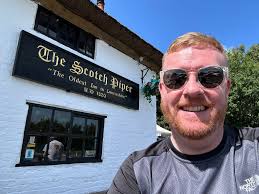 Visited this oldest pub in Lancashire a few times ,it was built in 1320  ,the bar is barely more than a doorway ,,love it ,,,,