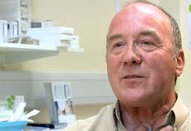 Gırtlak kanserleri, boğazda larinks adı verilen ve ses tellerinde farinks adı verilen yapılarda, veya tonsillerde gelişebilen kanser benzeri tümörlere verilen genel isimdir. Girtlak Kanseri Prof Dr Tayfun Apuhan