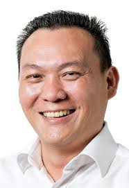 Ahli dewan undangan negeri (adun) lahad datu, datuk mohd yusof apdal, yang ditahan suruhanjaya pencegahan rasuah malaysia (sprm) berhubung siasatan adun lahad datu, datuk yusof apdal, direman empat hari di mahkamah majistret kota kinabalu, hari ini. Dap Malaysia Ahli Dewan Undangan Negeri Sabah