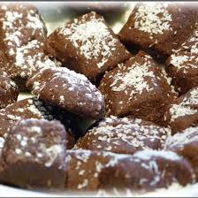 Biscuits De Noel Chocolat Noix De Coco Recette Biscuit De Noel Petits Gateaux De Noel Biscuits
