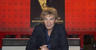 Matthijs van nieuwkerk leeft gescheiden. New Talk Show Matthijs Van Nieuwkerk Starts With 1 4 Million Viewers Show Netherlands News Live