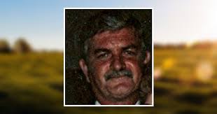 Lee Pogue's Instagram, Twitter & Facebook