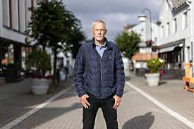 Mannen (50) som er siktet for å ha drept birgitte tengs, ble pågrepet på lista onsdag morgen. Rqy Ptbmpggom