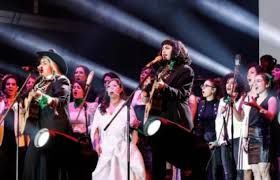 Es cierto que una se enuncia feminista en algún momento exacto; Convierten En Himno Feminista Tema Sin Miedo De Vivir Quintana La Opcion De Chihuahua