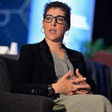 Big Bang Theory S Mayim Bialik Defends Nursing Her Son Until Age 4 In Touch Weekly