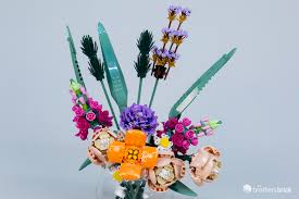 It provides a little insight into the choices made behind the flowers' translation into lego form. 10280 Google Search