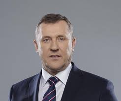 Jak informuje serwis sportowe fakty wp jego majątek w 2019 roku. Idhdsprtzi25im