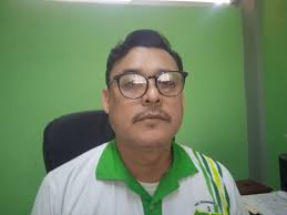 RENOVARAN LA SOCIEDAD DE ALUMNOS DE LA ESCUELA SECUNDARIA TIERRA Y LIBERTAD  #Ciudad Vales l El director de la Secundaria Tierra y Libertad, Profesor  Luis Alvarado González Santiago, señaló que al igual