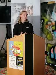 Jugendredewettbewerb „talk2us“