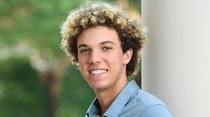 Eve Zimmerman's Instagram, Twitter & Facebook