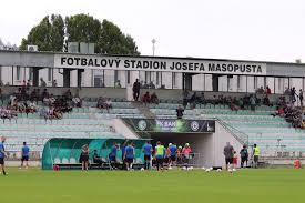 Official profile of handball team dhk baník most • black angels • nová facebooková stránka / new facebook page bit.ly/3g8zv8f. Mit Der Ersten Chance Zum Sieg Banik Most Cfc 0 1 Cfc News Vom 27 06 2021 12 25 Uhr Cfc Fanpage De