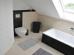 Interessante wandgestaltung badezimmer mit alten rohrleitung. Naturstein Im Bad Wellness Atmosphare Furs Badezimmer