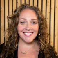 Heather Cushman's Instagram, Twitter & Facebook