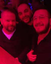 Elfindesemana // 🎶 When the camera flashy, i act so happy 😁