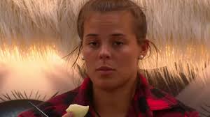 Kaela shuts down Derek's game