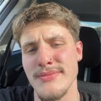 40+ "Simon Champagne" profiles