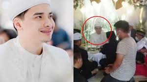Jun 02, 2021 · zikri daulay yang baru saja bercerai dengan henny rahman pun ikut memberikan komentarnya. Bn00ezzdwmfnym