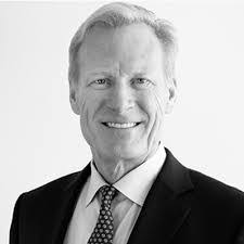 Louis Quinn's Instagram, Twitter & Facebook