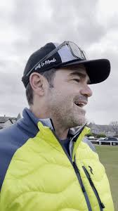 Le Swilcan Bridge est un petit pont de pierre en arc, sur le légendaire Old  Course de St Andrews, en Écosse. Il traverse le Swilcan Burn, un petit  ruisseau 💧 qui coule entre les allées du 1er et du ...
