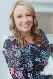 Amy Greaves's Instagram, Twitter & Facebook