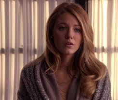 What carat earrings is Serena wearing in s 3 ep 11 and 12? : r/GossipGirl