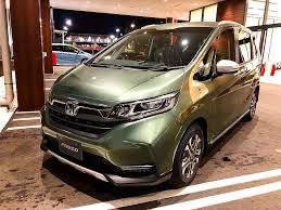 ホンダカーズ西千葉 浦安店 on instagram 新型フリード 新型フィットとも 大人気の クロスター 当店では両車ともクロスター御覧頂けます crosstar フリードクロスター freedcrosstar フィットクロ フリード スター 車