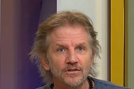 Watch movies with Facundo Arana online