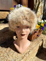 FABULOUS 60's FOX FUR Hat/canadian Hats/furs/fur Hats/vintage Fur Hats/60's  Hats/real Fox Hats/winter Hats/near Mint Condition