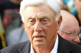 Hall of Fame knuckleballer Phil Niekro dies at 81