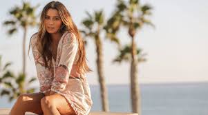 As soon as she turned two, malia started surfing with them. Malia Manuel Gentlemanboners