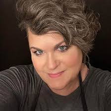 Bridget Pratt's Instagram, Twitter & Facebook