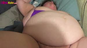 Pesares obesos - BBW follada con pepino grande