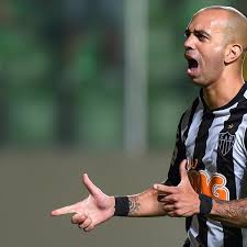Diego tardelli's bio is filled with personal and professional info. Diego Tardelli Responde Presidente Do Atletico Mg Apos Video Mereco Respeito Tnt Sports