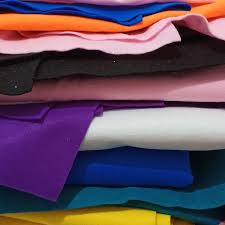 Penampilan seperti flanel diciptakan dengan membuat nap dari pakan; Kain Flanel Termasuk Bahan Sketsa