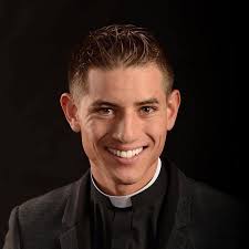 Padre Heriberto llega a Jesús María como vicario! ¡Prepárate para darle la  bienvenida! El padre Heriberto García Arias, reconocido como uno de los  influencers católicos más seguidos en la comunidad de habla