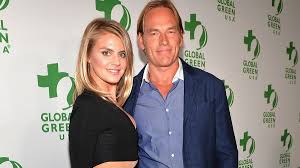 Health and wellness expert darin olien (aka the superfood hunter) reveals the secrets to living forever. Benched Star Eliza Coupe Gives Thanks For New Fiance Darin Olien Baltimore Sun