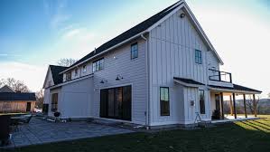 Collaborate the old with new to give authenticity and a vibrant touch to the space. Homebuyers Pay 10 Percent More For Modern Farmhouse Design Builder Magazine