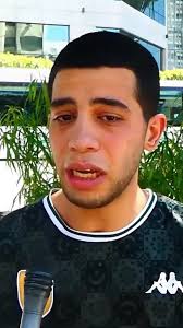 الدار الوحيدة في العالم اللي فايسبوك كامل فرحان انها كملت مريقلة 😅🤣