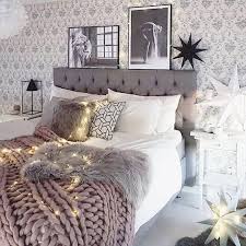 Do we need pricey decorations and accessories? Tumblr Room Inspiration