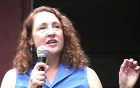 Looney, other state Dems, demand Esty resign