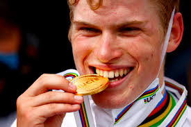 Per Strand Hagenes wins junior men's road race title at Flanders World  Championships