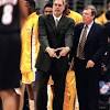 Phil jackson is a legendary and extremely successful nba basketball coach. Https Encrypted Tbn0 Gstatic Com Images Q Tbn And9gctxbm93jmiu09ajucs502ri0vprnktxsq3fhrxbfvxojs6ilf6l Usqp Cau