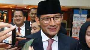 Para menteri yang membantu selain gaji pokok, jajaran menteri di kabinet jokowi juga akan mendapat berbagai tambahan pendapatan menteri pariwisata dan ekonomi kreatif: Besaran Gaji Dan Tunjangan Menteri Baru Presiden Jokowi Yang Akan Dilantik Hari Ini Halaman All Tribun Jogja