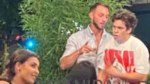 Valentina spiega di aver deciso di scrivere per partecipare al programma per via di. Qsnmyw8adgrmrm