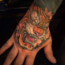 Irezumi is traditionally practiced by japanese criminals, especially the yakuza gang members. 465 Best Images About Hand Tattoos On Pinterest Knuckle Tattoos Tattoos And Japanese Tattoos Best Japanese Tattoo
