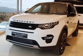 Land rover discovery sport is a versatile compact suv that ensures a confident drive on or off‑road. Harga Land Rover Discovery Sport 2015 Indonesia